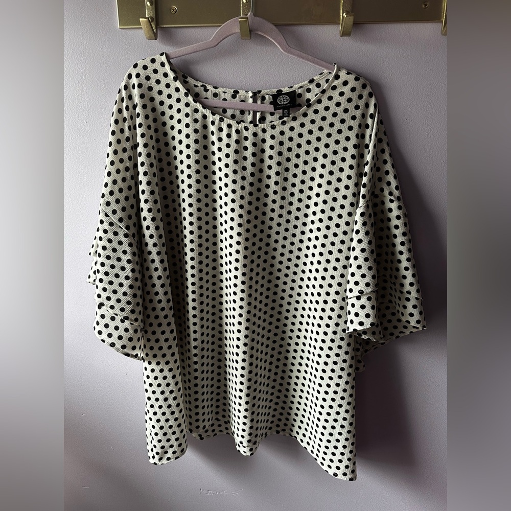 Bobeau Black & White Polka Dot Ruffle Sleeve Top Size 3X